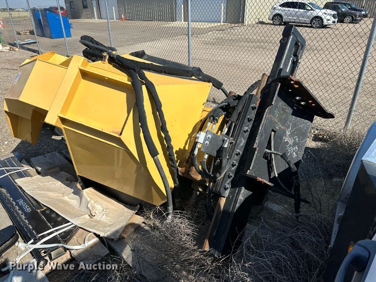 image for item DQ1368 2009 Vermeer RTX750  trencher