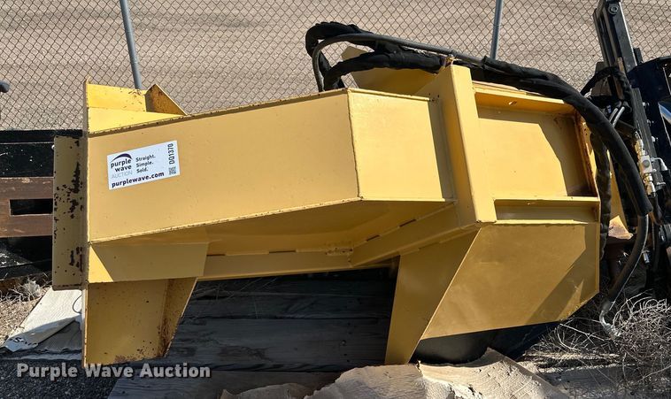 image for item DQ1368 2009 Vermeer RTX750  trencher