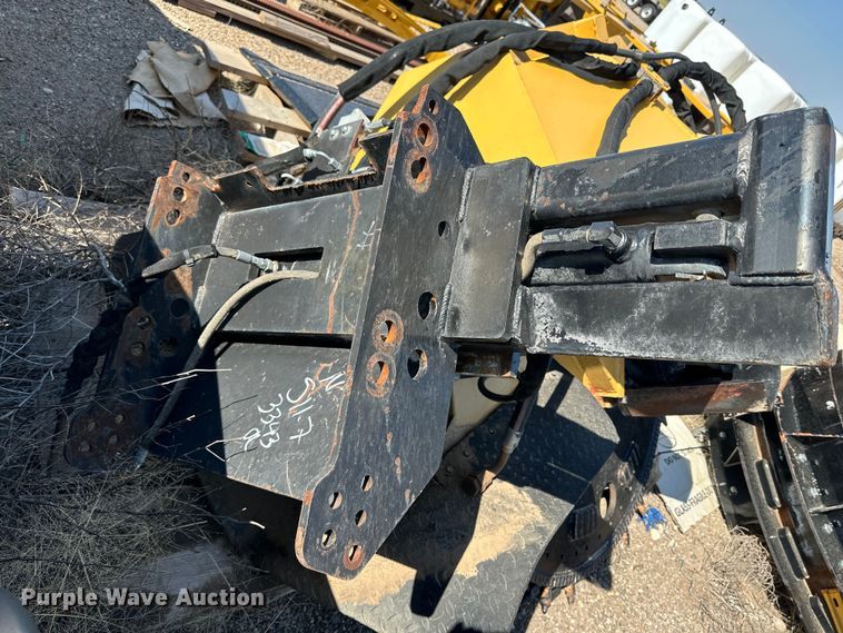 image for item DQ1368 2009 Vermeer RTX750  trencher