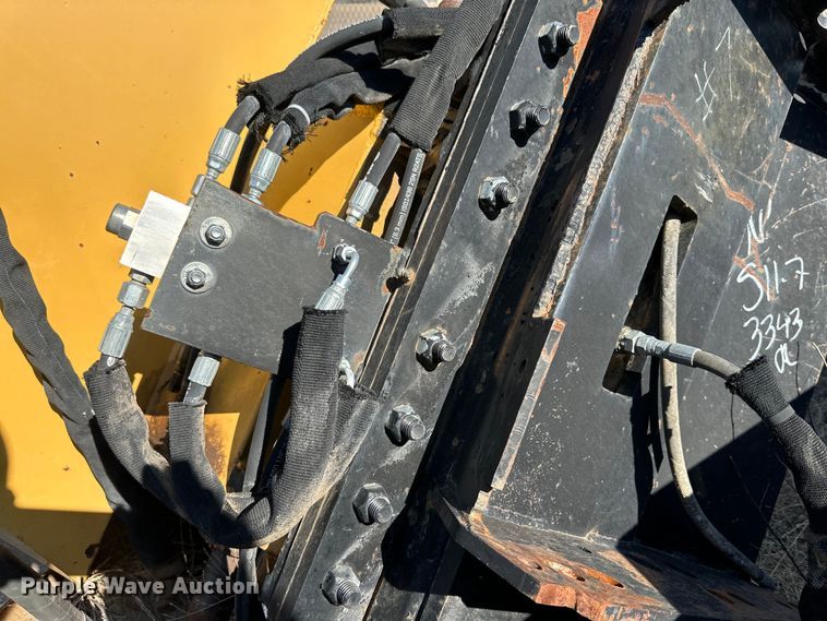 image for item DQ1368 2009 Vermeer RTX750  trencher