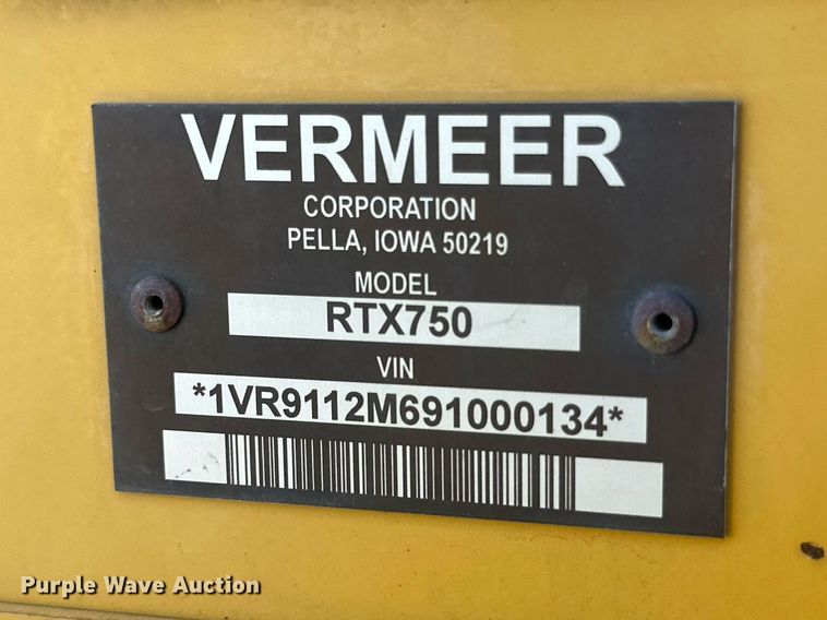 image for item DQ1368 2009 Vermeer RTX750  trencher