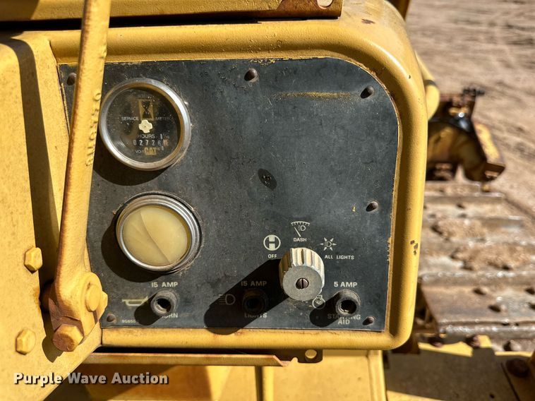 image for item DQ1371 1984 Caterpillar D6D  dozer