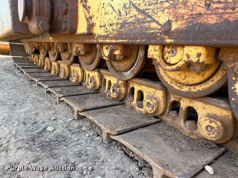 image for item DQ1371 1984 Caterpillar D6D  dozer