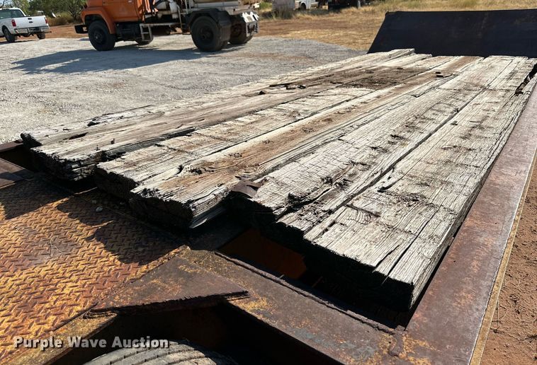 image for item DQ1372 1975 Load King  lowboy equipment trailer