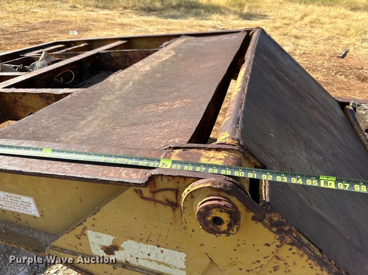 image for item DQ1372 1975 Load King  lowboy equipment trailer
