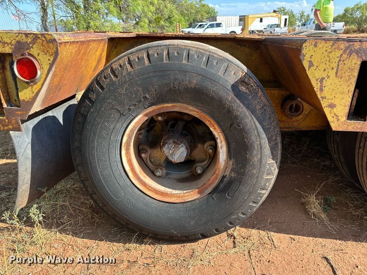 image for item DQ1372 1975 Load King  lowboy equipment trailer