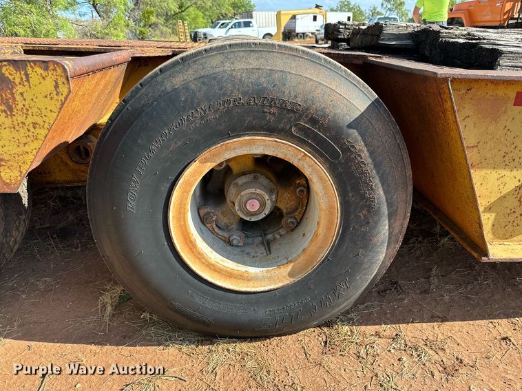 image for item DQ1372 1975 Load King  lowboy equipment trailer