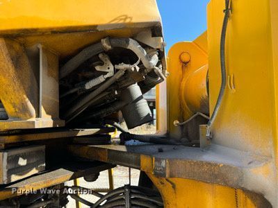 image for item DQ2144 1996 John Deere 644G  wheel loader