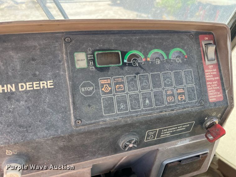 image for item DQ2144 1996 John Deere 644G  wheel loader