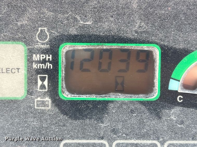 image for item DQ2144 1996 John Deere 644G  wheel loader