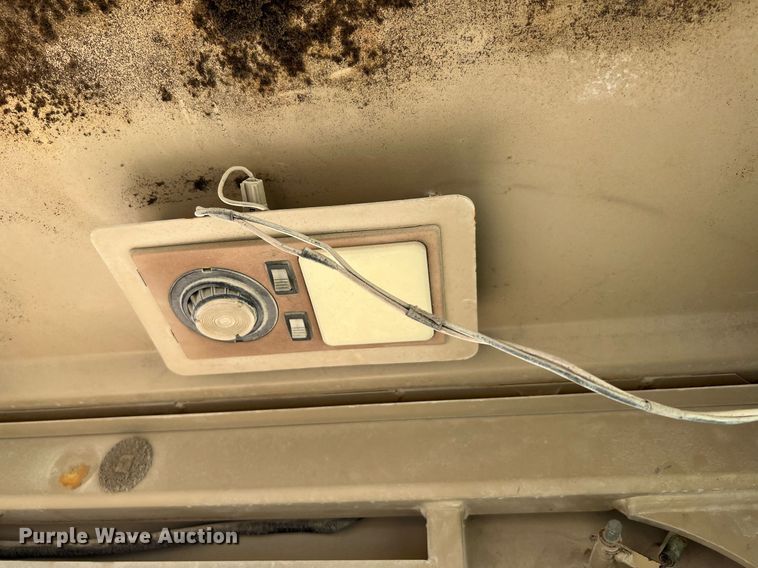 image for item DQ2144 1996 John Deere 644G  wheel loader