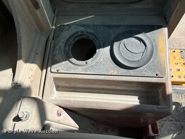 image for item DQ2144 1996 John Deere 644G  wheel loader