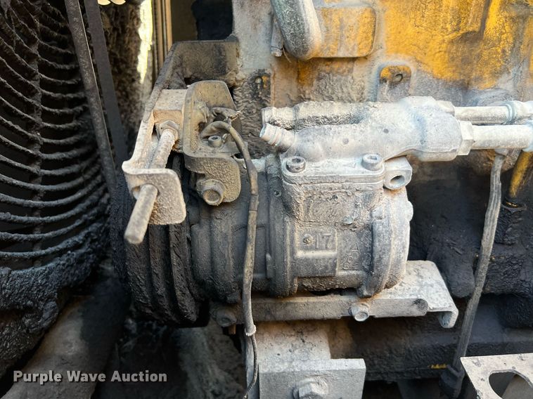 image for item DQ2144 1996 John Deere 644G  wheel loader