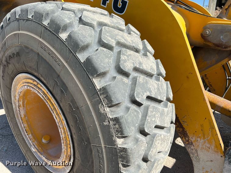 image for item DQ2144 1996 John Deere 644G  wheel loader