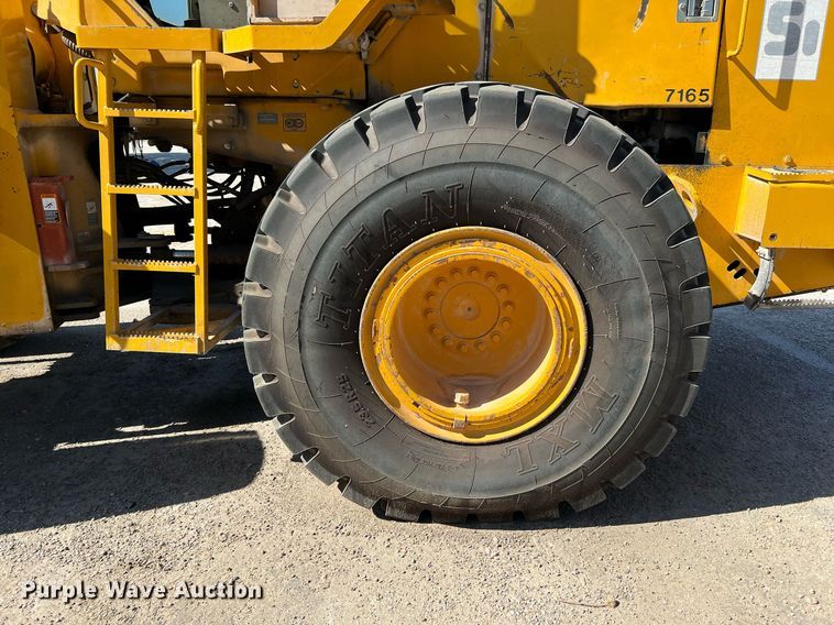 image for item DQ2144 1996 John Deere 644G  wheel loader