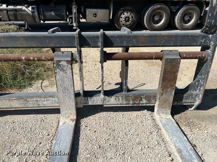 image for item DQ2144 1996 John Deere 644G  wheel loader