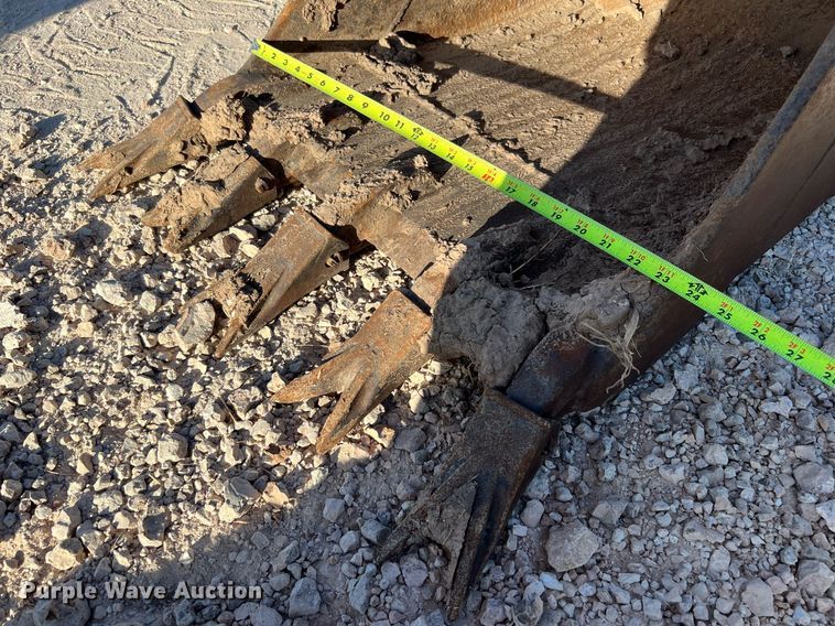 image for item DQ2160 2005 John Deere 310G  backhoe