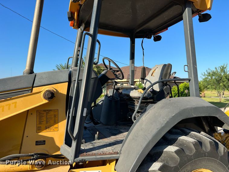 image for item DQ2160 2005 John Deere 310G  backhoe