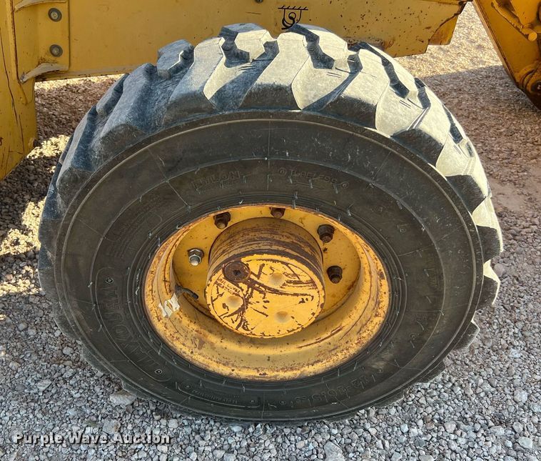 image for item DQ2160 2005 John Deere 310G  backhoe