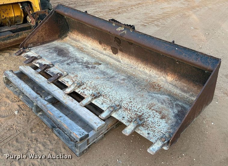 image for item DQ2200 2014 Caterpillar 272DXHP  skid steer loader