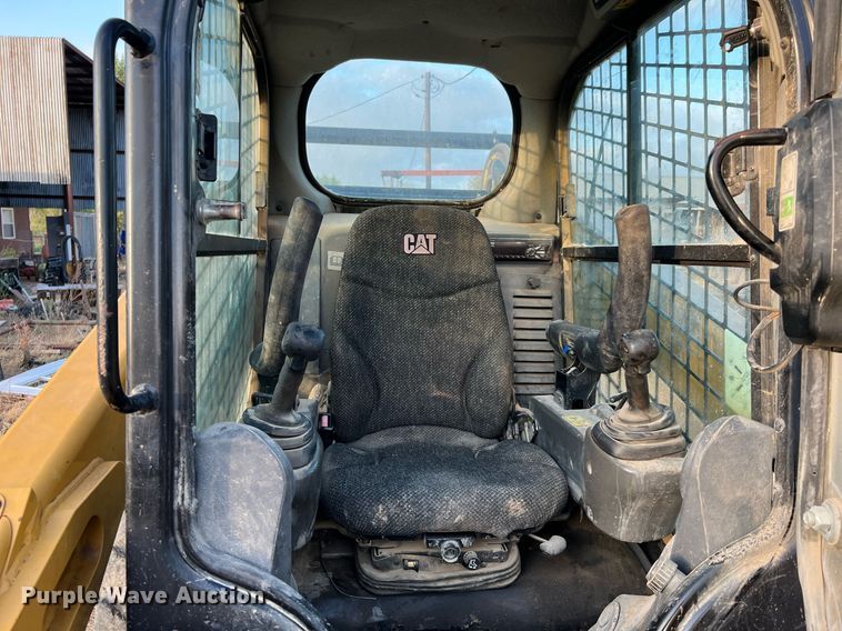 image for item DQ2200 2014 Caterpillar 272DXHP  skid steer loader