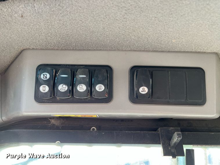 image for item DQ2200 2014 Caterpillar 272DXHP  skid steer loader