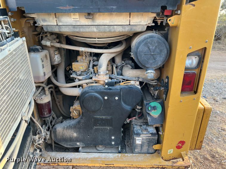 image for item DQ2200 2014 Caterpillar 272DXHP  skid steer loader