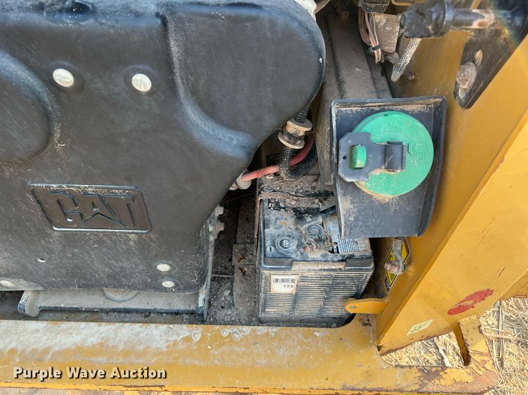 image for item DQ2200 2014 Caterpillar 272DXHP  skid steer loader
