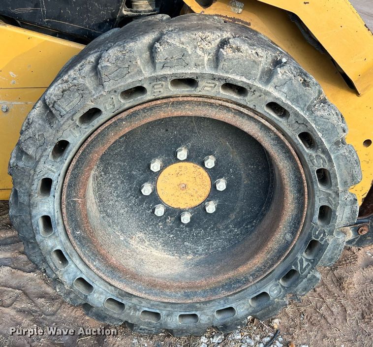 image for item DQ2200 2014 Caterpillar 272DXHP  skid steer loader