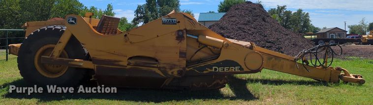 image for item DR6990 2012 John  Deere 1810E  scraper