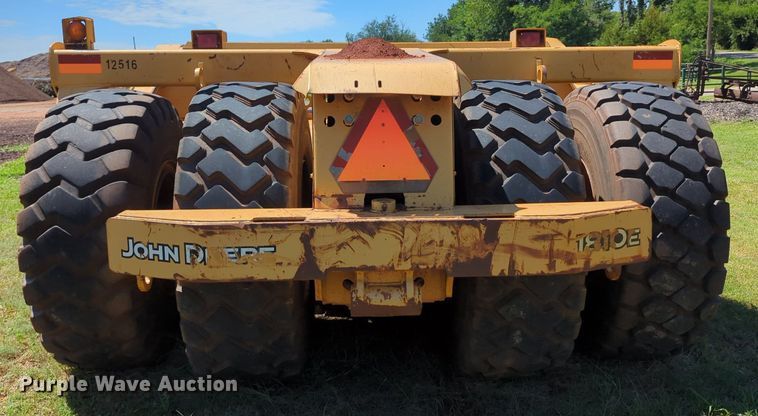 image for item DR6990 2012 John  Deere 1810E  scraper