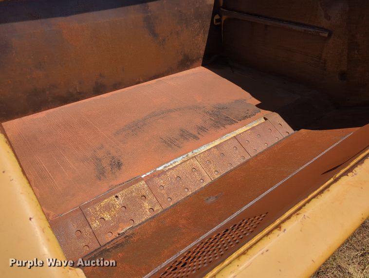 image for item DR6990 2012 John  Deere 1810E  scraper