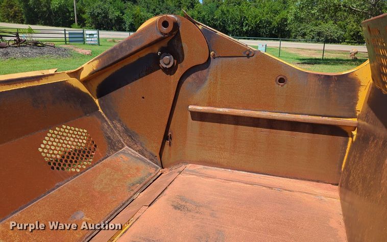 image for item DR6990 2012 John  Deere 1810E  scraper