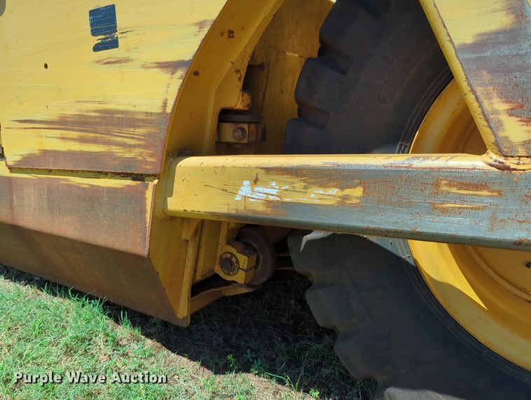 image for item DR6990 2012 John  Deere 1810E  scraper