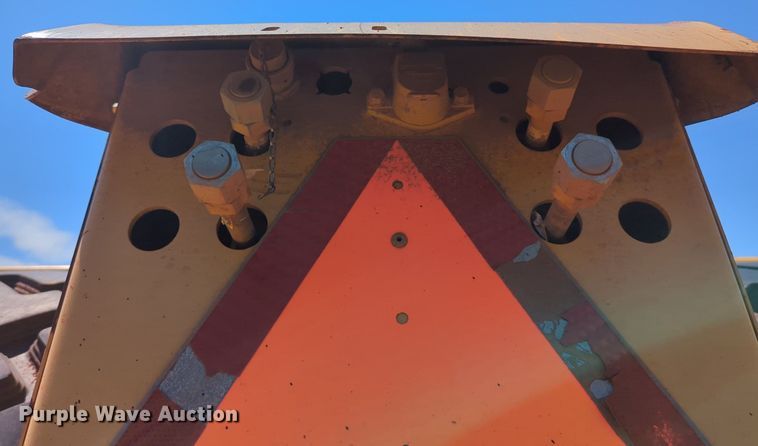 image for item DR6990 2012 John  Deere 1810E  scraper