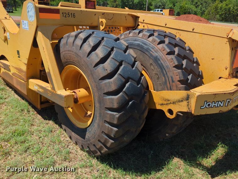 image for item DR6990 2012 John  Deere 1810E  scraper