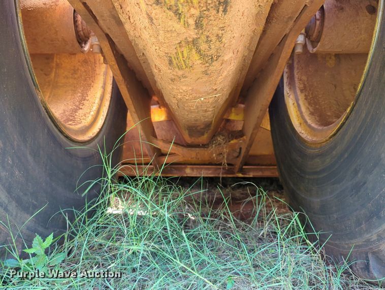 image for item DR6990 2012 John  Deere 1810E  scraper