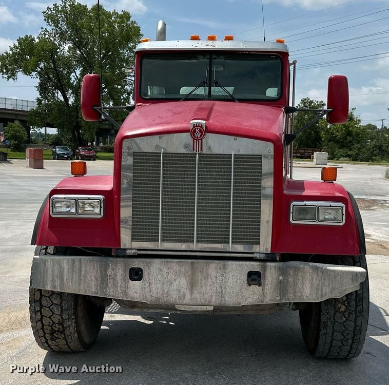 image for item DS2132 2015 Kenworth W900  ready mix truck