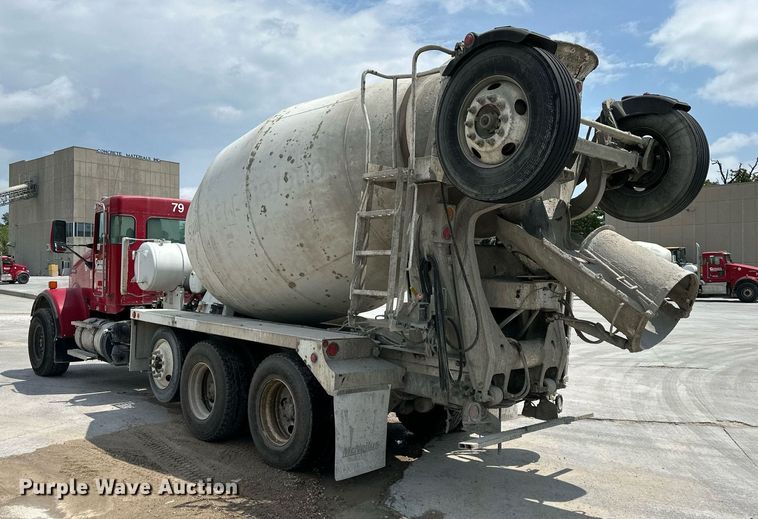 image for item DS2132 2015 Kenworth W900  ready mix truck