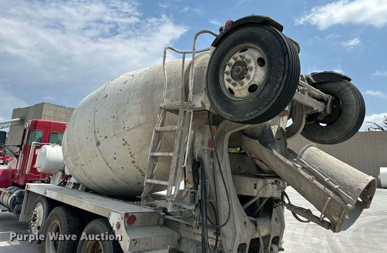 image for item DS2132 2015 Kenworth W900  ready mix truck