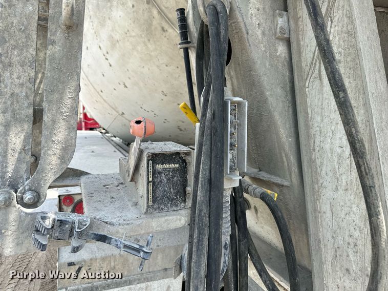 image for item DS2132 2015 Kenworth W900  ready mix truck