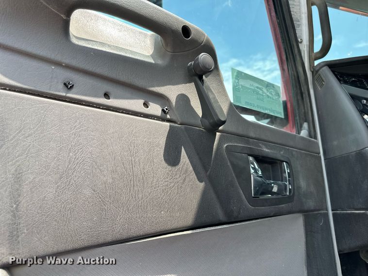 image for item DS2132 2015 Kenworth W900  ready mix truck