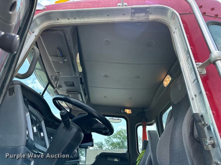 image for item DS2132 2015 Kenworth W900  ready mix truck