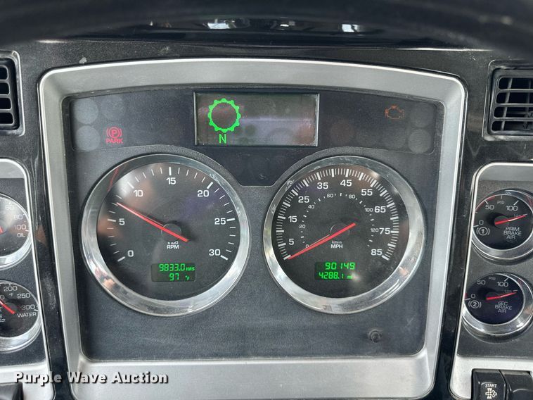 image for item DS2132 2015 Kenworth W900  ready mix truck