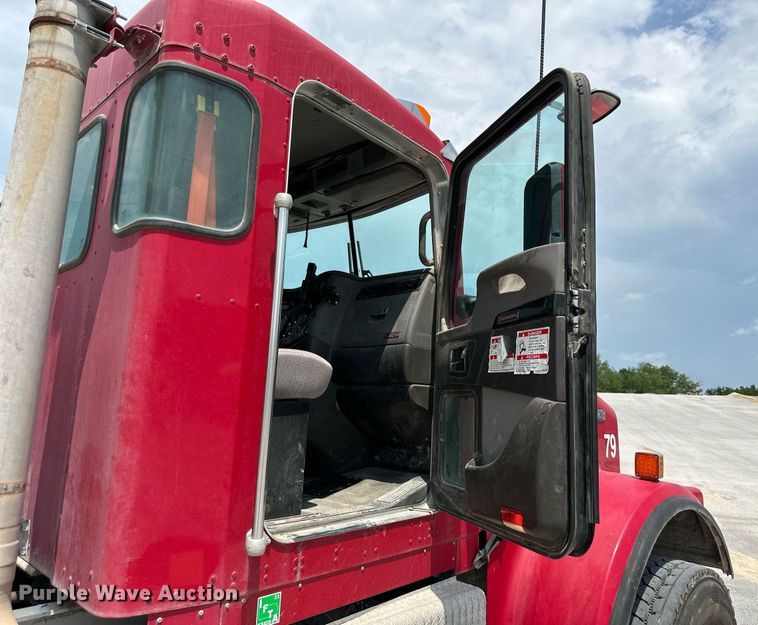 image for item DS2132 2015 Kenworth W900  ready mix truck