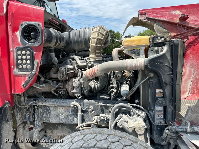 image for item DS2132 2015 Kenworth W900  ready mix truck