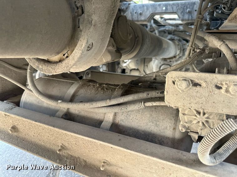 image for item DS2132 2015 Kenworth W900  ready mix truck