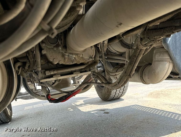 image for item DS2132 2015 Kenworth W900  ready mix truck