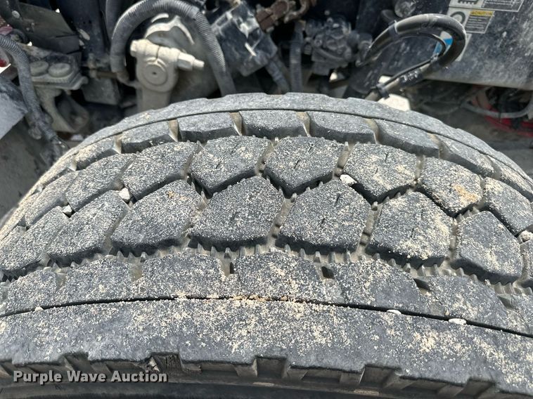 image for item DS2132 2015 Kenworth W900  ready mix truck