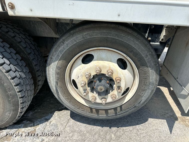 image for item DS2132 2015 Kenworth W900  ready mix truck